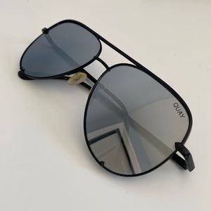 Quay X Desi Perkins High Key Aviator Glasses